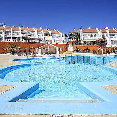 Hotel Club 202 4*